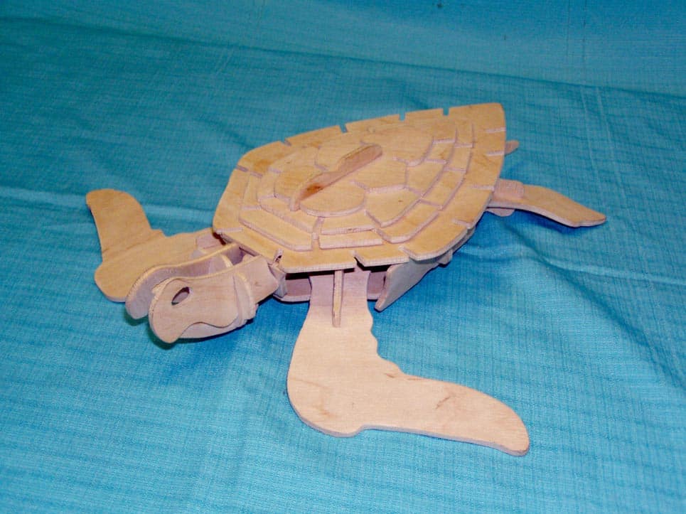 vector descargable para reproducir un rompecabezas de tortuga. Utiliza tu máquina de corte CNC para la realización de este proyecto.